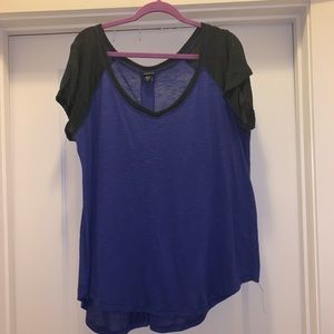 Torrid size 2 raglan Tee